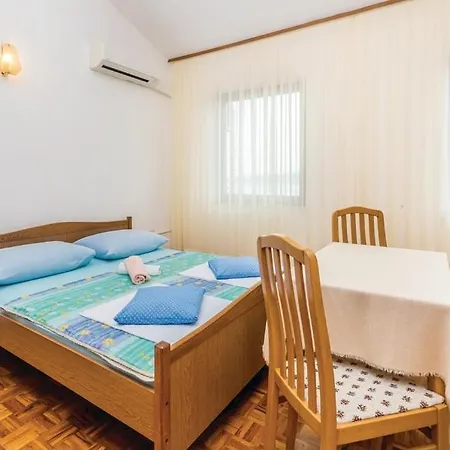 Vesna Appartement Pinezići